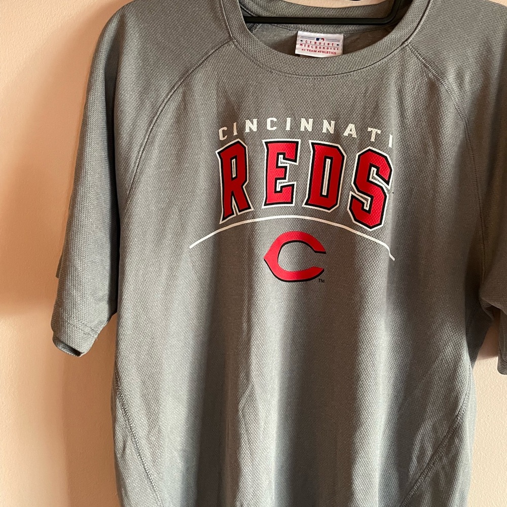 Cincinnati Reds Gray T-Shirt
